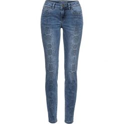 Dżinsy SKINNY we wzór skóry węża bonprix czarny "stone" we wzór skóry węża. Niebieskie jeansy damskie bonprix, z jeansu. Za 129,99 zł.