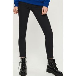 Rurki damskie: Jeansy skinny fit - Czarny