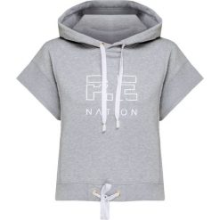 Bluza P.E NATION FREE FORMATION. Szare bluzy damskie Pe Nation, bez wzorów, z bawełny, z krótkim rękawem, krótkie, bez kaptura. Za 620,00 zł.