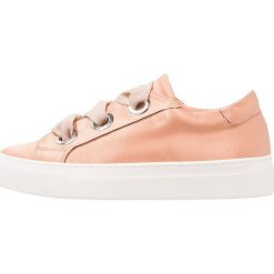 Trampki damskie slip on: Bronx Tenisówki i Trampki new nude