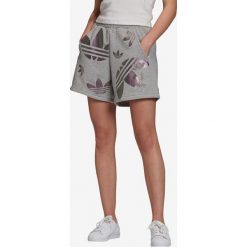 Adidas Originals Szorty Szary. Szare szorty damskie adidas Originals, bez wzorów, z bawełny. Za 163,95 zł.