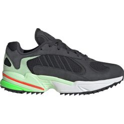 Adidas Originals Young 1 Tenisówki Czarny Wielokolorowy. Czarne trampki męskie adidas Originals, bez wzorów, ze skóry, bez zapięcia. Za 516,95 zł.