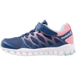 Reebok REALFLEX TRAIN 4.0 Obuwie treningowe washed blue/blue/pink. Niebieskie buty sportowe dziewczęce marki Reebok, z materiału. Za 169,00 zł.