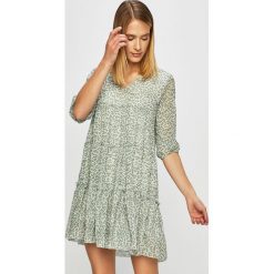 Haily's - Sukienka. Zielone sukienki damskie Haily's, na co dzień, s, bez wzorów, z poliesteru, casualowe, bez kołnierzyka, z krótkim rękawem, krótkie, mini, proste. W wyprzedaży za 99,90 zł.