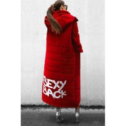 Kurtka damska ZARIE RED. Czerwone kurtki damskie Kurtka damska ZARIE RED, s, bez wzorów, długie, bez kaptura. W wyprzedaży za 269,00 zł.