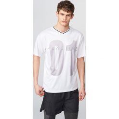 T-shirt z nadrukiem - Biały. Białe t-shirty męskie z nadrukiem Reserved, l. Za 49,99 zł.