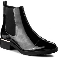 Sztyblety HÖGL - 4-100694 Black 0100. Czarne buty zimowe damskie HÖGL, z lakierowanej skóry. W wyprzedaży za 419,00 zł.