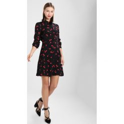 Sukienki hiszpanki: Warehouse CHERRY PRINT SHIRT DRESS Sukienka koszulowa black