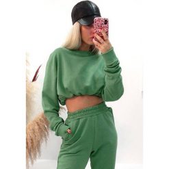 Bluza damska SEVELINA GREEN. Zielone bluzy sportowe damskie IVET, bez wzorów, bez rękawów, bez kaptura. W wyprzedaży za 79,00 zł.