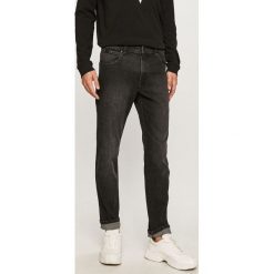 Wrangler - Jeansy. Szare jeansy męskie Wrangler, bez wzorów. Za 299,90 zł.