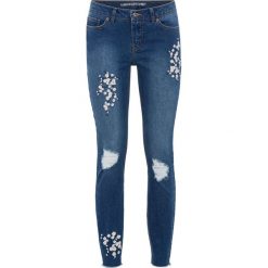 Boyfriendy damskie: Dżinsy Super Skinny z kwiatowym haftem bonprix niebieski „stone”