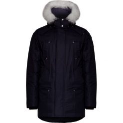 Parka MOOSE KNUCKLES STIRLING. Niebieskie płaszcze męskie Moose Knuckles, z aplikacjami, z tkaniny, bez kaptura. Za 4380,00 zł.