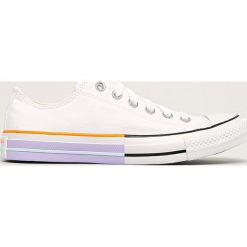 Converse - Tenisówki. Białe trampki i tenisówki damskie Converse, bez wzorów, z gumy, na sznurówki. W wyprzedaży za 239,90 zł.