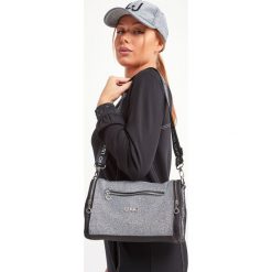 TOREBKA LIU JO SPORT. Torebki klasyczne damskie Liu Jo Sport, bez wzorów, sportowe, bez dodatków. Za 369,00 zł.