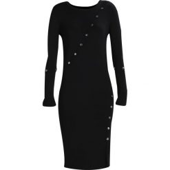 Tigha ZITA Sukienka etui black. Czarne sukienki dzianinowe marki Tigha, xs. W wyprzedaży za 501,75 zł.