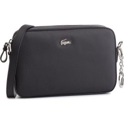 Torebka LACOSTE - Square Crossover Bag NF2532DC Black 000. Czarne listonoszki damskie Lacoste, bez wzorów, ze skóry ekologicznej, bez dodatków. W wyprzedaży za 479,00 zł.