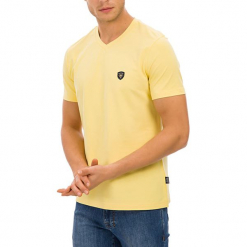 T-shirt w kolorze żółtym. Żółte t-shirty męskie GALVANNI, m. W wyprzedaży za 84,95 zł.