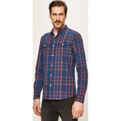 Wrangler - Koszula. Czerwone koszule męskie Wrangler, s, z bawełny, klasyczne. W wyprzedaży za 219,90 zł.