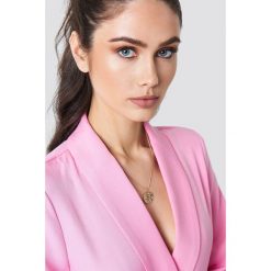 NA-KD Accessories Naszyjnik Gemini - Gold. Żółte naszyjniki damskie marki NA-KD Accessories, złote. Za 32,00 zł.