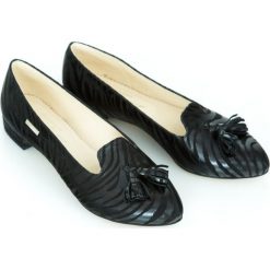 Balerinki w szpic - skóra naturalna - model 045 - kolor czarny zebra. Czarne baleriny damskie Zapato, bez wzorów, z jeansu, klasyczne, bez obcasa, na obcasie. W wyprzedaży za 179,40 zł.