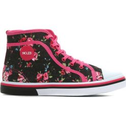 Czarne Trampki Floral Girl. Czarne buty sportowe dziewczęce marki Born2be, w kolorowe wzory, na sznurówki. Za 29,99 zł.