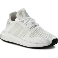 Buty adidas - Swift Run C CP9435 Ftwwht/Crywht/Cblack. Białe półbuty dziewczęce Adidas, na sznurówki. W wyprzedaży za 179,00 zł.