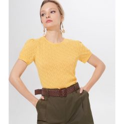 Ażurowy top z bufkami - Żółty. Żółte topy damskie Mohito, s, bez wzorów, bez kołnierzyka. Za 59,99 zł.