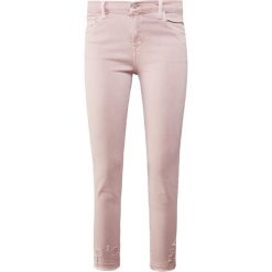 Jeansy damskie: J Brand Jeansy Slim Fit vinca distruct