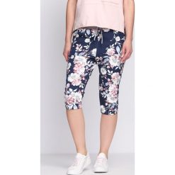 Granatowo-Różowe Spodenki Spring Bud. Czerwone szorty damskie Born2be. Za 59,99 zł.