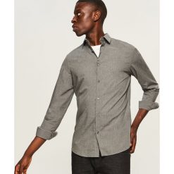 Koszula slim fit - Szary. Szare koszule męskie slim marki Reserved, m, z tkaniny, ze stójką. Za 69,99 zł.