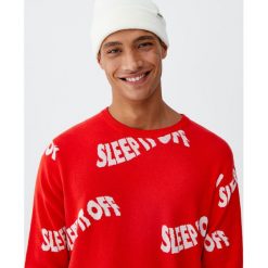 Sweter z napisami. Czerwone swetry klasyczne męskie marki Pull&Bear, m, z napisami. Za 89,90 zł.