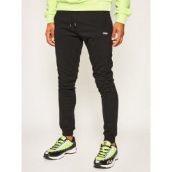 Spodnie dresowe Fila Edan Sweat 688166. Szare jeansy męskie Fila, xs, bez wzorów, z bawełny. W wyprzedaży za 189,00 zł.
