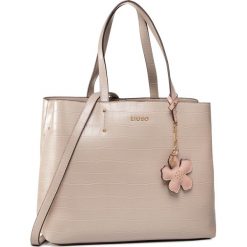 Torebka LIU JO - L Satchel NA0053 E0084 Neutro 51308. Brązowe torebki klasyczne damskie Liu Jo, z aplikacjami, ze skóry ekologicznej, klasyczne, zdobione, bez dodatków. Za 599,00 zł.