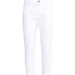 Replay PILAR Jeansy Slim fit white. Białe rurki damskie Replay. W wyprzedaży za 343,20 zł.