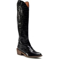 Kozaki SOLO FEMME - 81508-02-L49/000-12-00 Czarny. Czarne kozaki damskie Solo Femme, ze skóry, przed kolano, na wysokim obcasie, na obcasie, bez zapięcia. Za 729,00 zł.