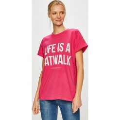 Answear - Top Watch me. Bluzki damskie ANSWEAR. W wyprzedaży za 34,90 zł.