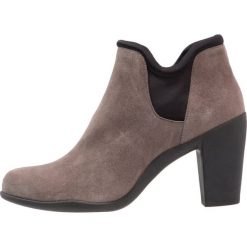 Botki damskie: Clarks ADYA BELLA Botki na obcasie dark grey