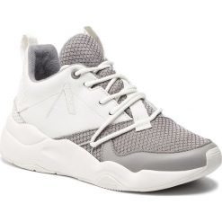 Sneakersy ARKK COPENHAGEN - Asymtrix Mesh F-PRO-90 Off White Ash. Szare sneakersy damskie ARKK Copenhagen, ze skóry. W wyprzedaży za 379,00 zł.