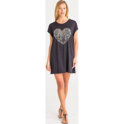 Sukienka U&B twinset. Sukienki damskie Twinset U&B, l, bez wzorów, eleganckie, bez kołnierzyka, bez rękawów. W wyprzedaży za 431,20 zł.