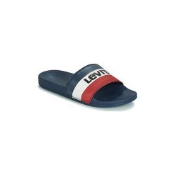 Klapki Levis JUNE SPORTSWEAR. Niebieskie kapcie męskie marki Levi's®, bez wzorów. Za 109,00 zł.