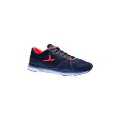 Buty fitness kardio 500 damskie. Różowe buty sportowe damskie DOMYOS, bez wzorów, z poliesteru, na fitness i siłownię. Za 119,99 zł.