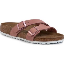 Klapki BIRKENSTOCK - Yao Balance 1016095 Old Rose. Różowe klapki damskie Birkenstock, bez wzorów, ze skóry, bez obcasa. W wyprzedaży za 279,00 zł.