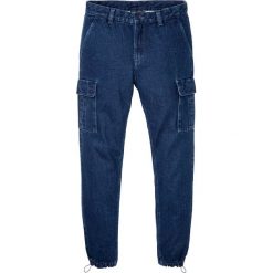 Dżinsy bojówki Regular Fit Straight bonprix niebieski "stone”. Niebieskie jeansy męskie bonprix, m, bez wzorów. Za 49,99 zł.
