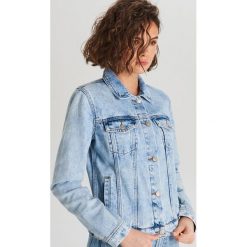 Kurtka jeansowa - Niebieski. Niebieskie kurtki damskie Cropp, xl, bez wzorów, z jeansu, bez kaptura. Za 99,99 zł.