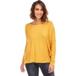 Sweter w kolorze żółtym. Żółte swetry damskie L'étoile du cachemire, bez wzorów, z kaszmiru, klasyczne, bez rękawów, bez kaptura. W wyprzedaży za 129,95 zł.