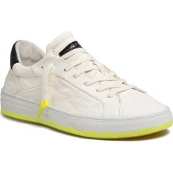 Sneakersy CRIME LONDON - Force 11305PP2.10 White. Białe sneakersy męskie Crime London, na co dzień, bez wzorów, ze skóry, bez zapięcia. Za 729,00 zł.