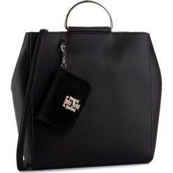 Torebka TOMMY HILFIGER - Th Lock Ns Tote AW0AW08097 BDS. Czarne torebki klasyczne damskie TOMMY HILFIGER, bez wzorów, ze skóry ekologicznej, klasyczne, bez dodatków. W wyprzedaży za 559,00 zł.