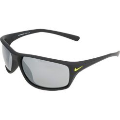 Okulary przeciwsłoneczne "EV0605" w kolorze czarnym. Czarne okulary przeciwsłoneczne męskie marki Nike & adidas, z tworzywa sztucznego. W wyprzedaży za 179,95 zł.