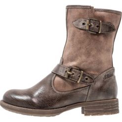 S.Oliver RED LABEL Botki kowbojki i motocyklowe mud. Brązowe buty zimowe damskie marki s.Oliver RED LABEL, z materiału. W wyprzedaży za 173,40 zł.
