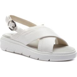 Sandały GEOX - D Tamas A D92DLA 000BC C1405 Optic White. Białe klapki damskie Geox, bez wzorów, ze skóry ekologicznej, bez obcasa. W wyprzedaży za 239,00 zł.